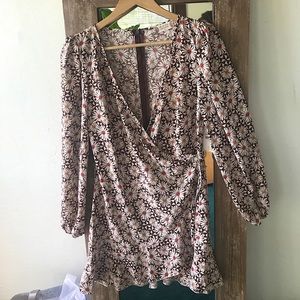 floral wrap dress - NWT! 🪴